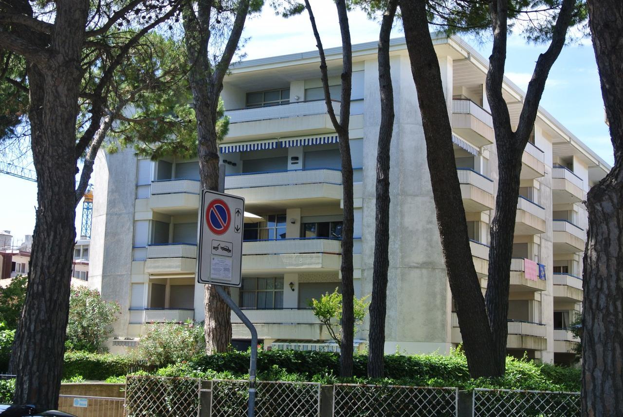 Appartement Eva 45 à Lignano Sabbiadoro Extérieur photo